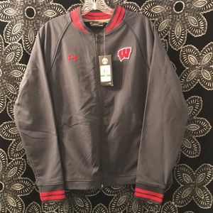 Under Armour Wisconsin ladies large jacket new